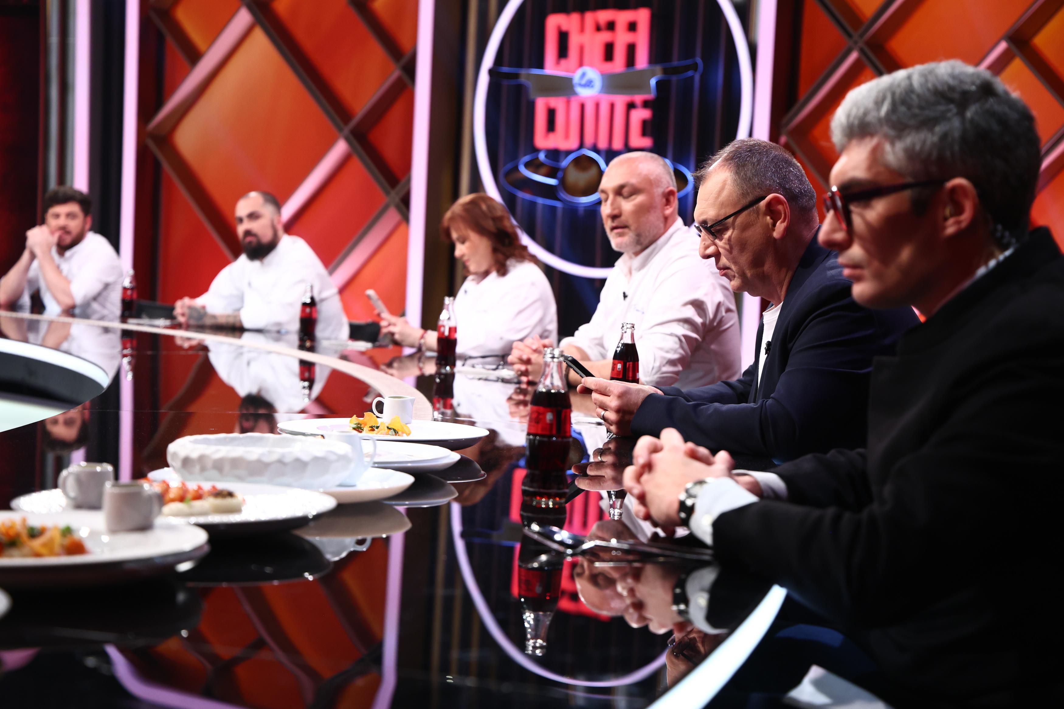 Degustătorii din finala Chefi la cuțite sezonul 17
