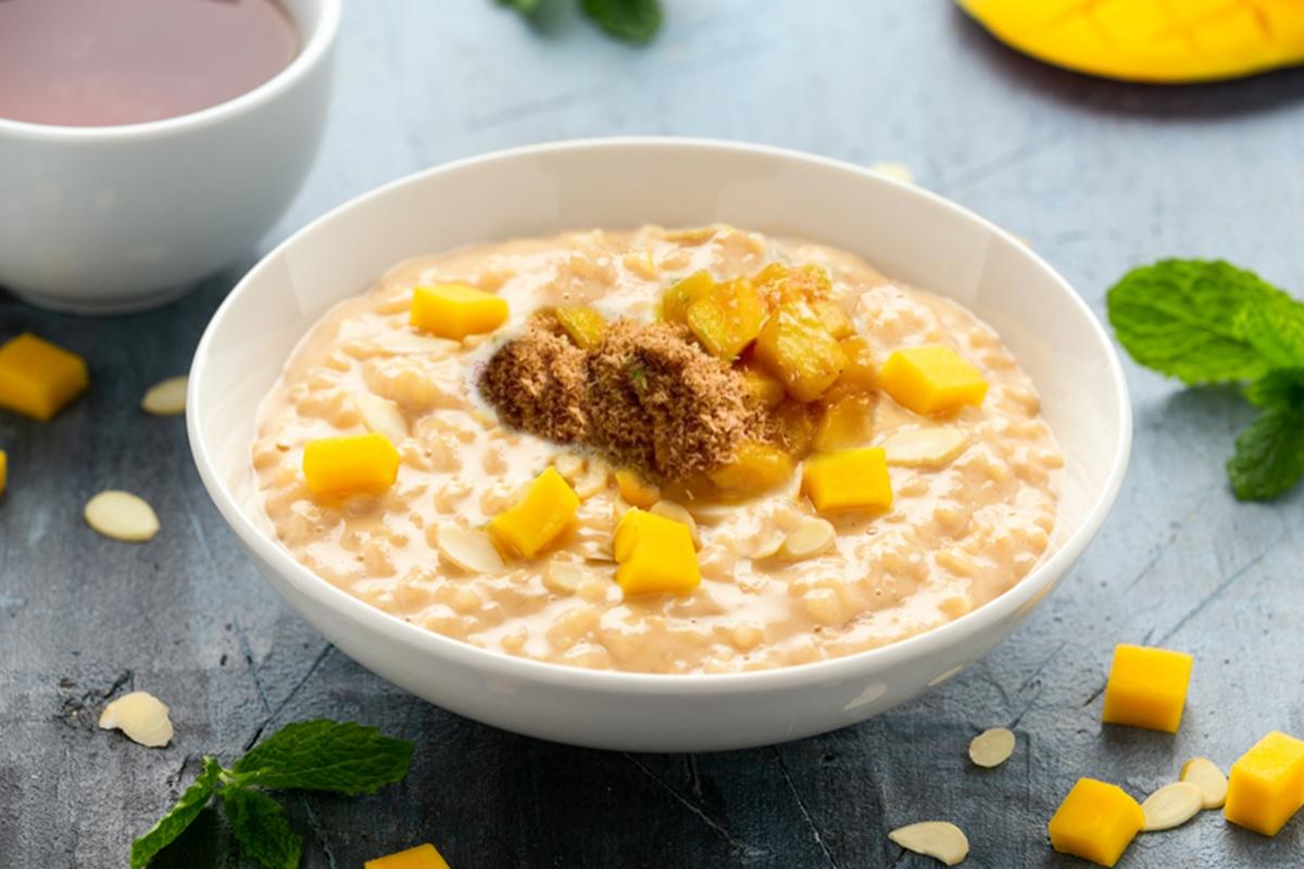 Budincă de orez cu mango, lime și cocos. Rețetă inspirată după Jamie Oliver
