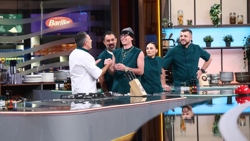 Chefi la cuțite, 5 mai 2026. Un nou concurent și-a făcut apariția în echipa verde. Pe cine a adus chef Alexandru Sautner
