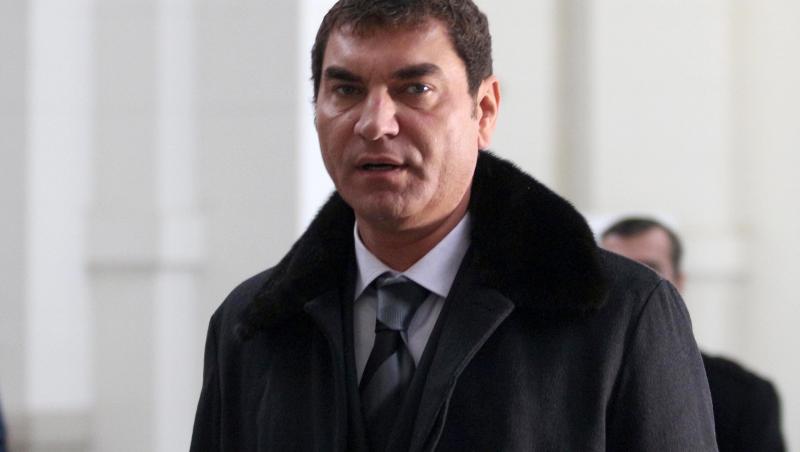 Cu ce se dă pe față Cristi Borcea în fiecare dimineață pentru a arăta mai tânăr: „Mă întrece!”. Ce a dezvăluit Valentina Pelinel