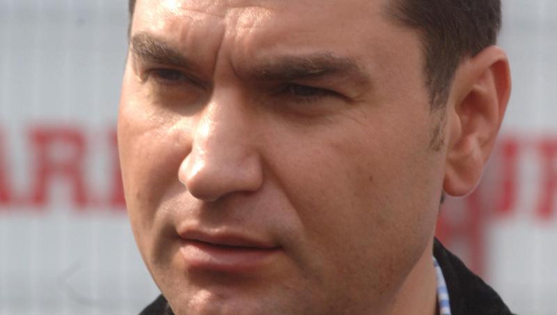 Cu ce se dă pe față Cristi Borcea în fiecare dimineață pentru a arăta mai tânăr: „Mă întrece!”. Ce a dezvăluit Valentina Pelinel