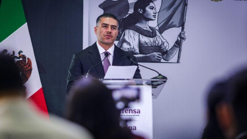 Cine este Omar Garcia Harfuch, bărbatul care a înnebunit Mexicul. Femeile îl adoră, iar bărbații îl vor președinte