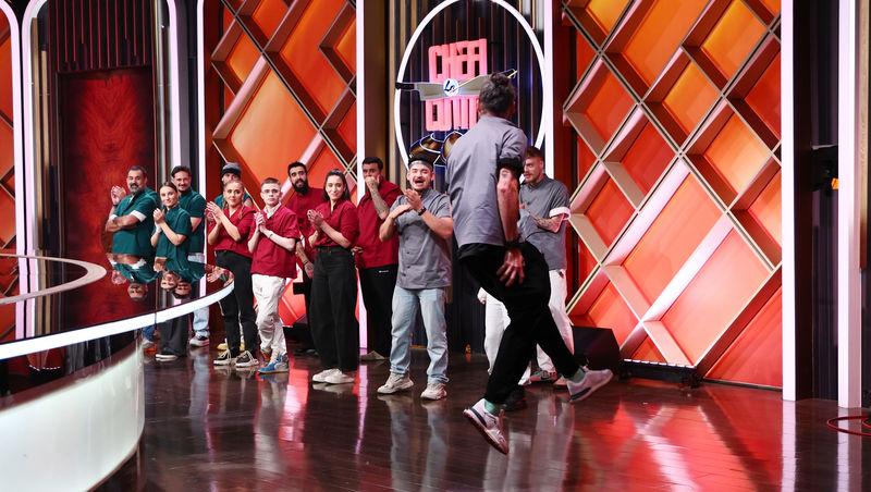 Chefi la cuțite, 6 mai 2026. Eliminare dublă în show-ul culinar! Chef Alexandru Sautner a salvat un concurent: „Nu pot să te las!”