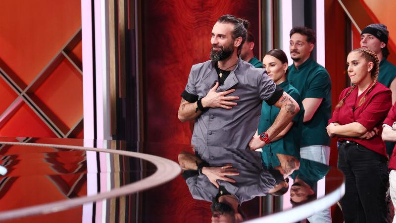 Chefi la cuțite, 6 mai 2026. Eliminare dublă în show-ul culinar! Chef Alexandru Sautner a salvat un concurent: „Nu pot să te las!”