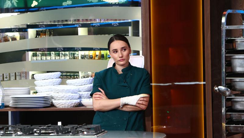 Chefi la cuțite, 6 mai 2026. Eliminare dublă în show-ul culinar! Chef Alexandru Sautner a salvat un concurent: „Nu pot să te las!”