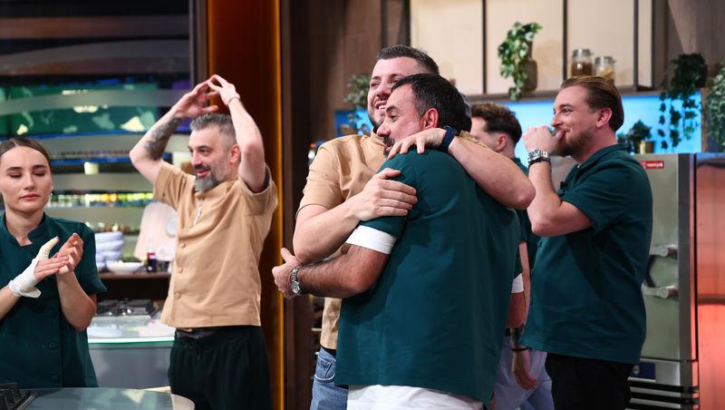 Chefi la cuțite, 6 mai 2026. Eliminare dublă în show-ul culinar! Chef Alexandru Sautner a salvat un concurent: „Nu pot să te las!”