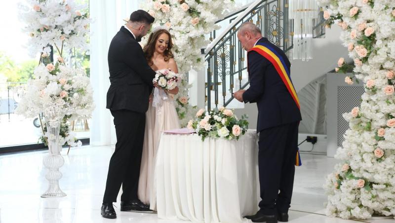 Delia, câștigătoarea sezonului 9 Mireasa, a născut. Ea și Liviu au publicat primele imagini cu bebelușul