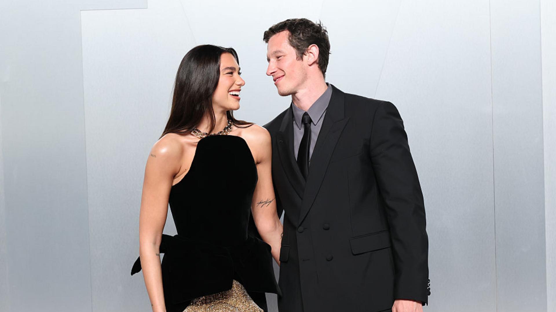 Cântăreața Dua Lipa și actorul Callum Turner