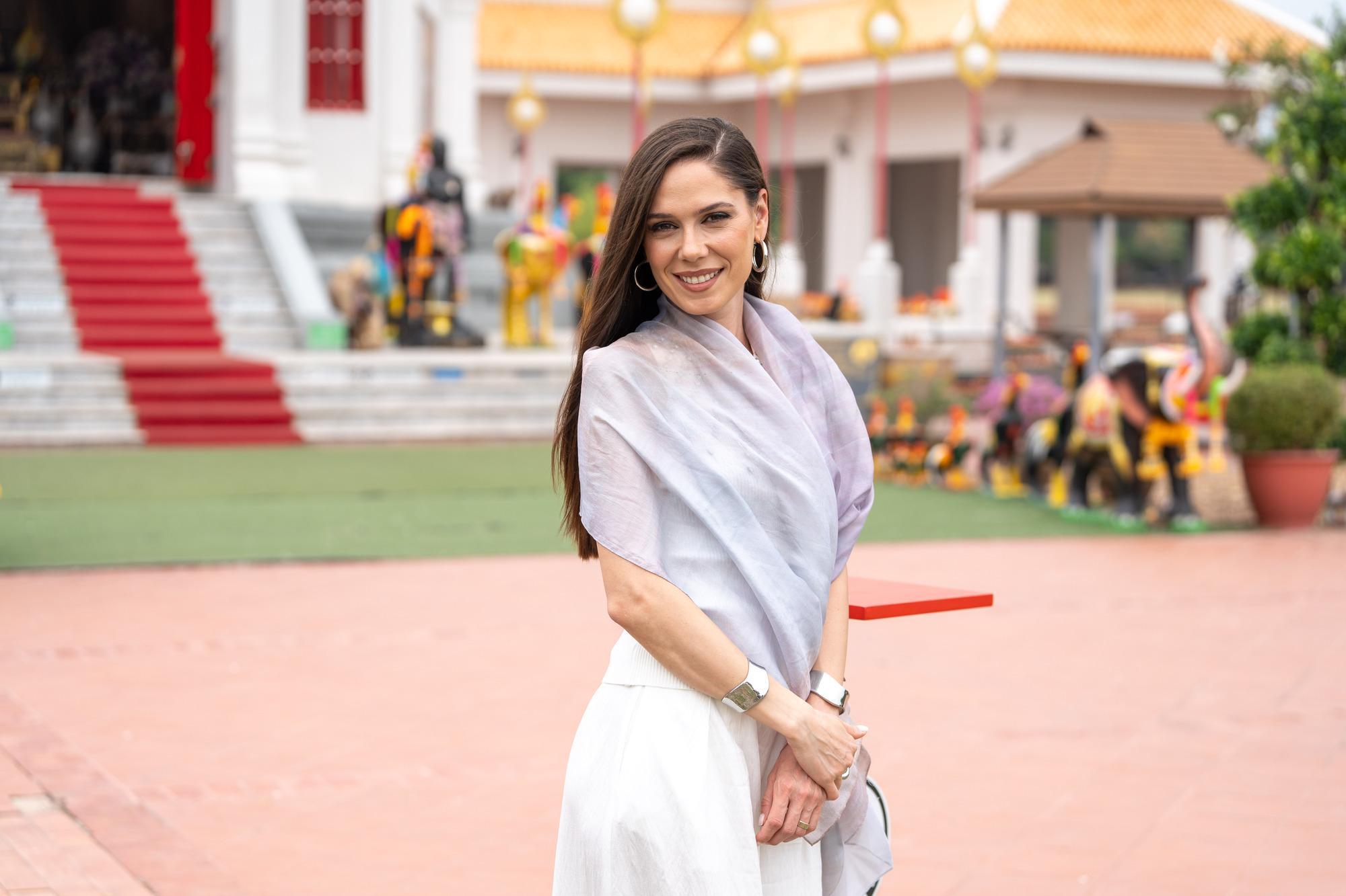 Irina Fodor, Asia Express