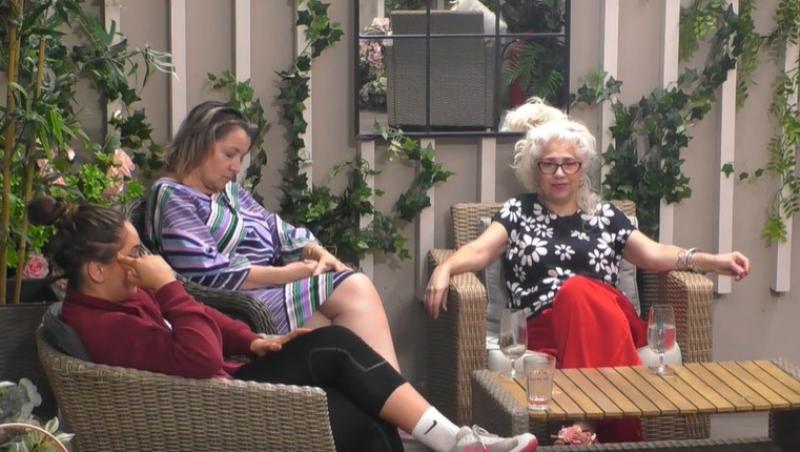 Claudia alături de doamna Cătălina și doamna Mihaela la Mireasa