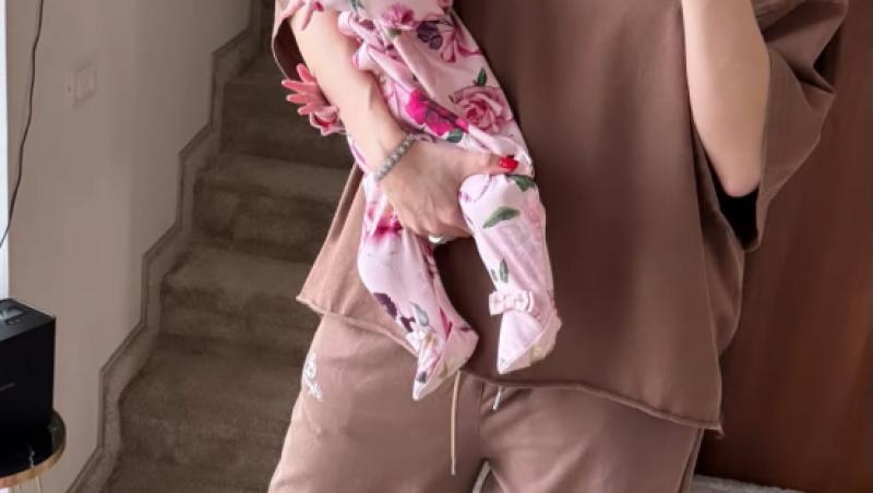 Soția lui Pepe, imagine adorabilă cu fiica lor. Cum a apărut Yasmine alături de mica Jessica  