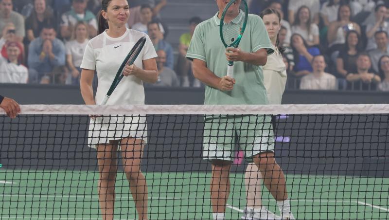 Cât a costat rochia pe care a purtat-o Simona Halep la petrecerea de retragere din tenis. Fostul lider mondial a strălucit