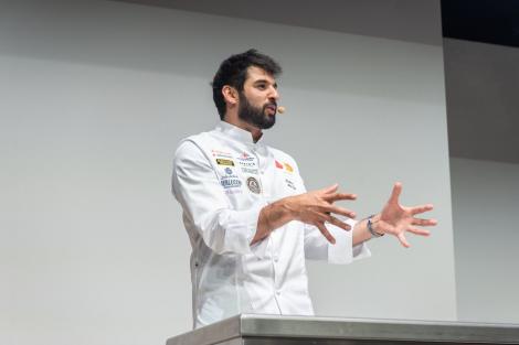 Chef Richard Abou Zaki urcă pe scena Congresului Internațional de Gastronomie de la Milano, alături de cei mai mari Chefi ai lumii