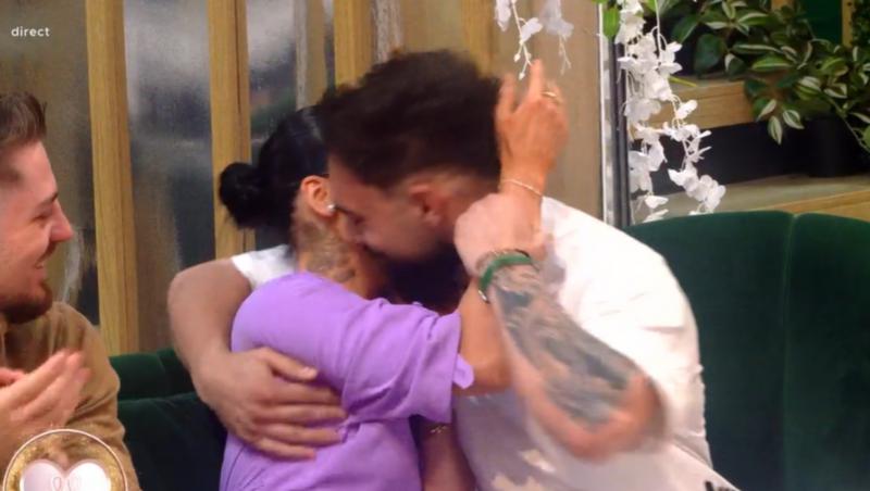 Mireasa, sezon 13. Mama lui Alexandru a refuzat să intre în direct după ce a aflat că Giulia e însărcinată. A transmis 5 cuvinte