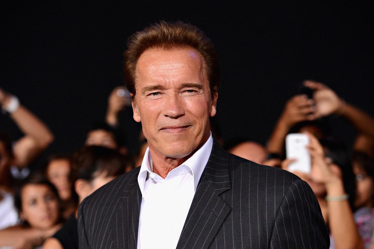 Arnold Schwarzenegger, pe covorul roșu, pentru a ilustra Imagini rare cu iubita lui Arnold Schwarzenegger, mai tânără cu 27 de ani