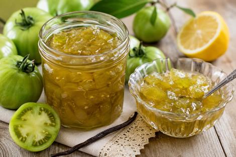Dulceață de gogonele, cu lăm&acirc;ie și vanilie. Rețetă simplă pentru o conservă aromată și deosebită