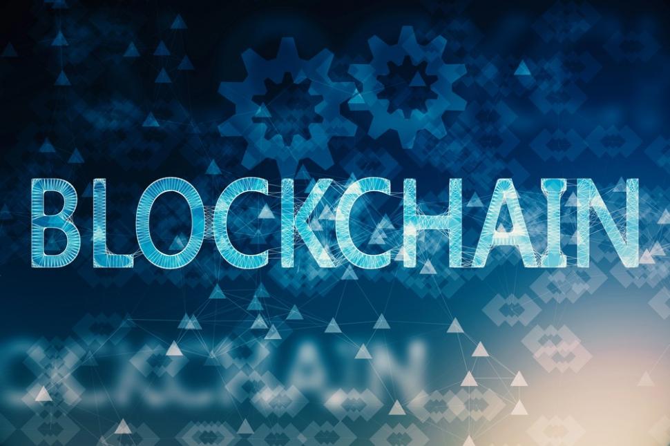 (P) AI și blockchain: rivalitate sau parteneriat tehnologic?