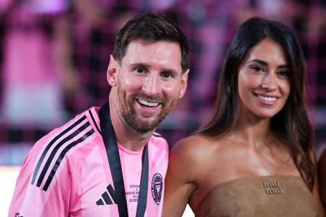 Diferența de v&acirc;rstă dintre Messi și soția sa. Cu c&acirc;t este mai mare fotbalistul celebru