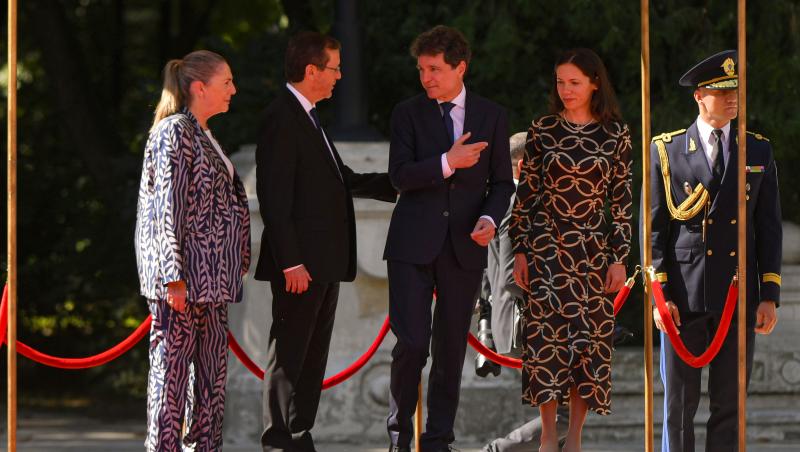 Mirabela Grădinaru, o apariție inedită la vizita oficială din Polonia. Ce ținută a purtat partenera de viață a lui Nicușor Dan