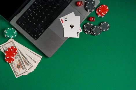 (P) Psihologia divertismentului digital și deciziile pe care le luăm