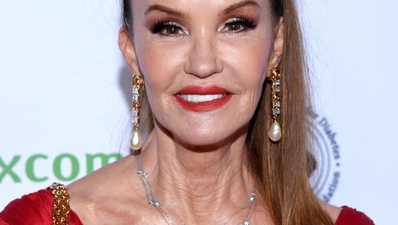 „Primul supermodel din lume” a ajuns de nerecunoscut după ultima intervenție estetică. Cum arată Janice Dickinson la 71 de ani