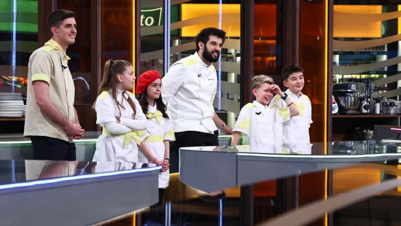 Semifinala Chefi la cuțite - Viitorul are gust. Copiii au primit mesaje de la cei dragi. De ce a lipsit chef Orlando de la moment