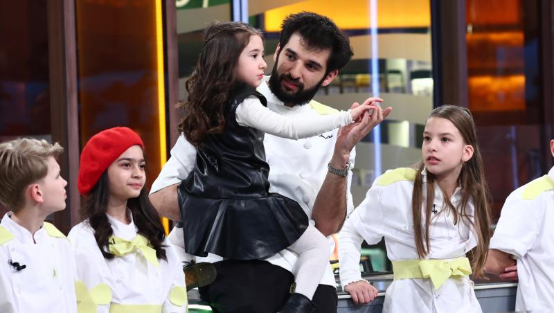 Semifinala Chefi la cuțite - Viitorul are gust. Copiii chefilor au venit să-și ajute părinții la jurizat. Emma Sautner a lipsit