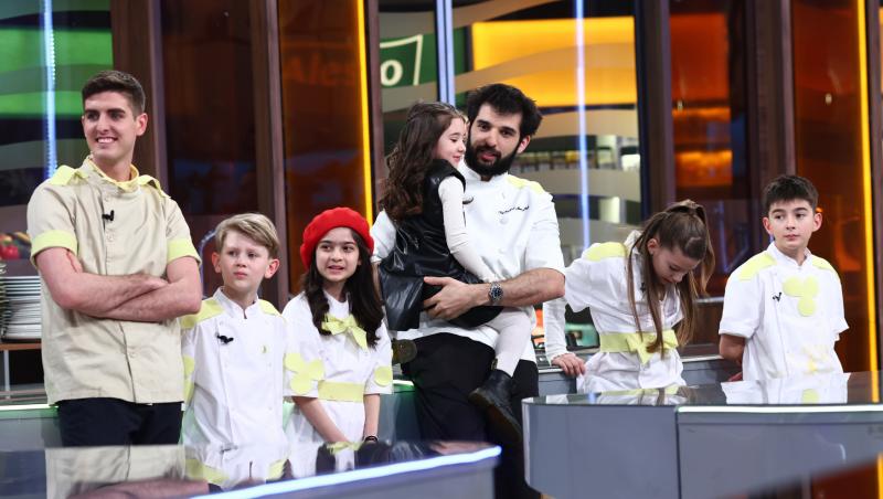 Semifinala Chefi la cuțite - Viitorul are gust. Copiii chefilor au venit să-și ajute părinții la jurizat. Emma Sautner a lipsit
