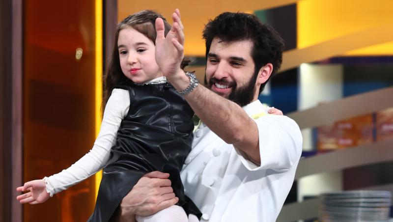 Semifinala Chefi la cuțite - Viitorul are gust. Copiii chefilor au venit să-și ajute părinții la jurizat. Emma Sautner a lipsit