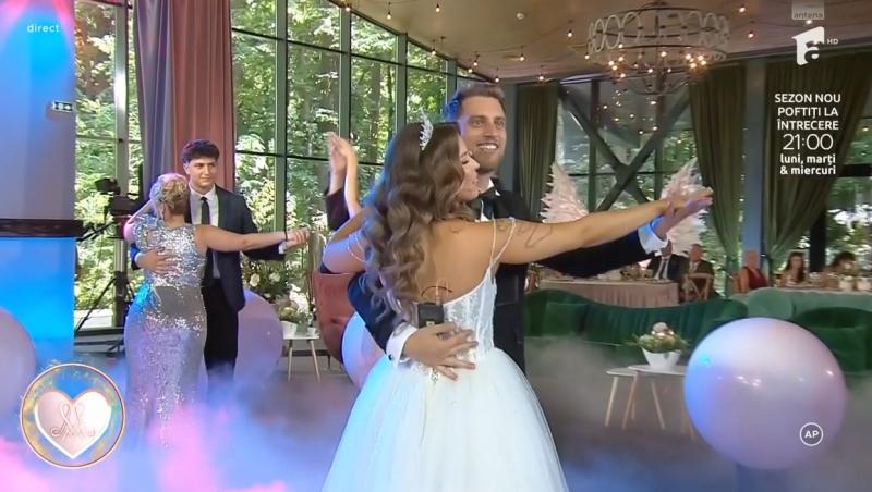 Finala sezonului 13 Mireasa. Cum a arătat valsul finaliștilor. Momente superbe pe ringul de dans