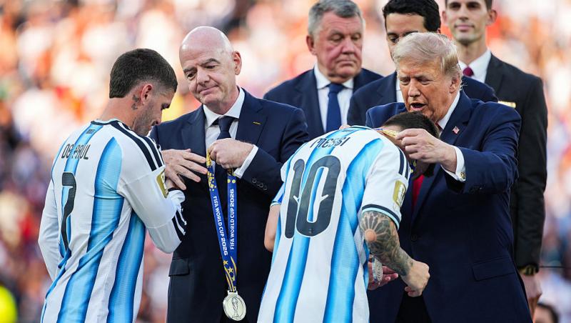 Fotbalistul care a refuzat să dea mâna cu Donald Trump la ceremonia de decernare a premiilor. Momentul a devenit viral