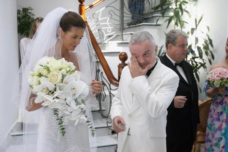Bona familiei Columbeanu dă cărțile pe față. Cum era, &icirc;n realitate, relația dintre Irinel și Monica