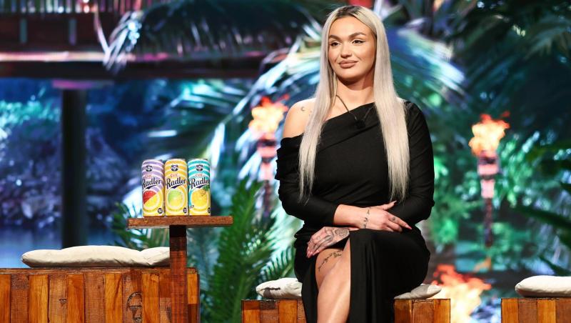 Cum arată Ella Vișan în costum de baie. Imaginile rare cu fosta concurentă i-au făcut pe fani să privească de două ori
