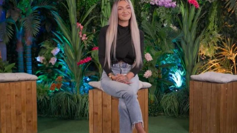Cum arată Ella Vișan în costum de baie. Imaginile rare cu fosta concurentă i-au făcut pe fani să privească de două ori