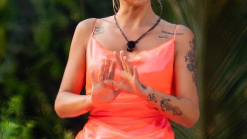 Cum arată Ella Vișan în costum de baie. Imaginile rare cu fosta concurentă i-au făcut pe fani să privească de două ori