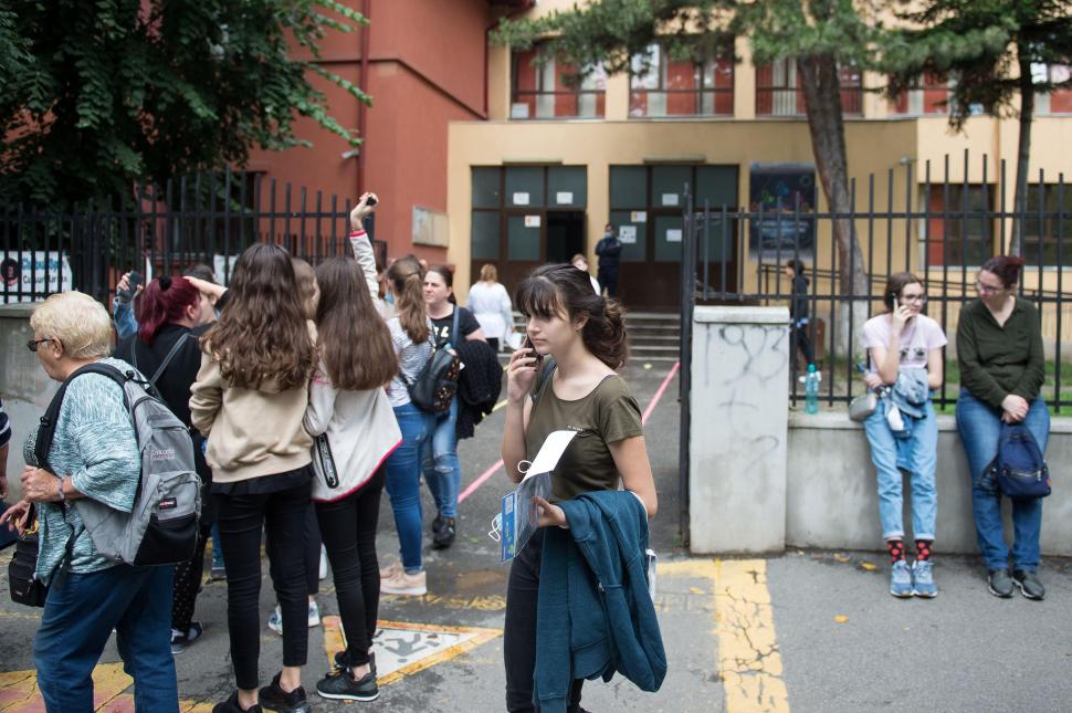 Se schimbă admiterea la liceu &icirc;n 2027. Regulile noi care &icirc;i vizează pe elevii ce vor la colegiile naționale