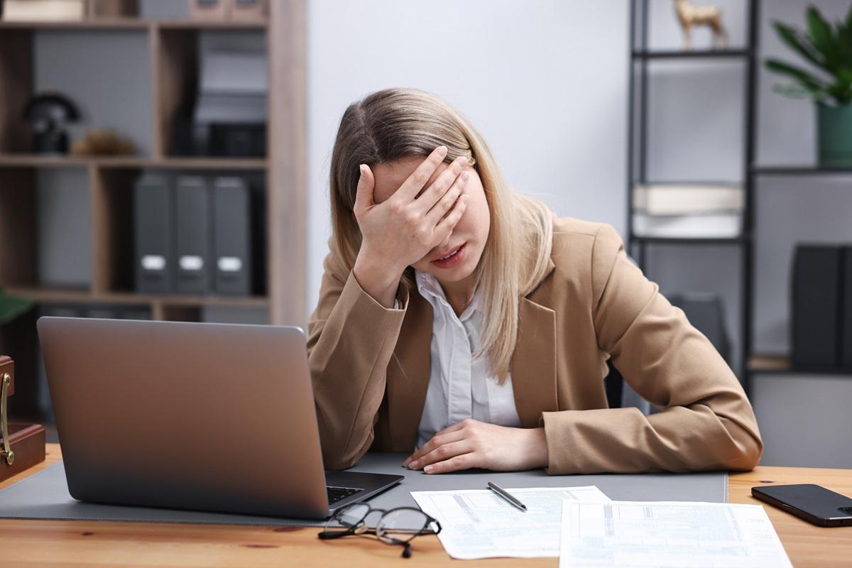 Boala la care te expui dacă stai jos chiar și 1 oră &icirc;n plus. Puțini știu care e pericolul real