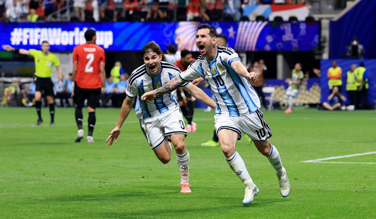 messi, bucurie pe teren