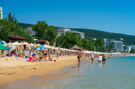 Ce a pățit un rom&acirc;n care a mers &icirc;n concediu &icirc;n stațiunea Nisipurile de Aur din Bulgaria, după ce a dat bani mulți pe cazare
