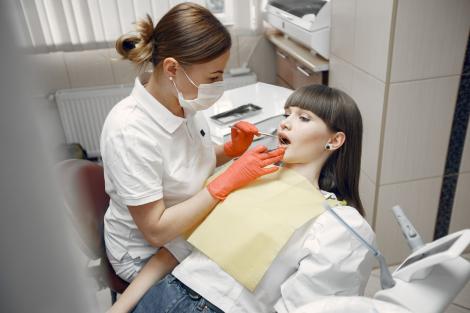 (P) De ce majoritatea pacienților care trec pragul Gentle Dentist o consideră cea mai bună clinică stomatologică