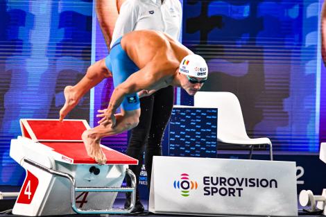 David Popovici s-a calificat &icirc;n finala CE de natație la proba de 200 m cu cel mai bun timp! C&acirc;nd are loc cursa pentru medalie
