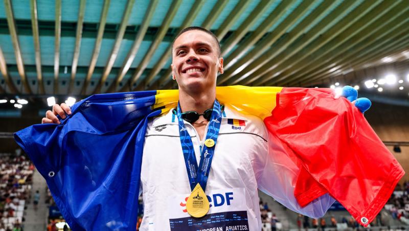 David Popovici, aur la 200 m liber la Campionatele Europene de la Paris. Sportivul român a marcat un moment istoric în natație