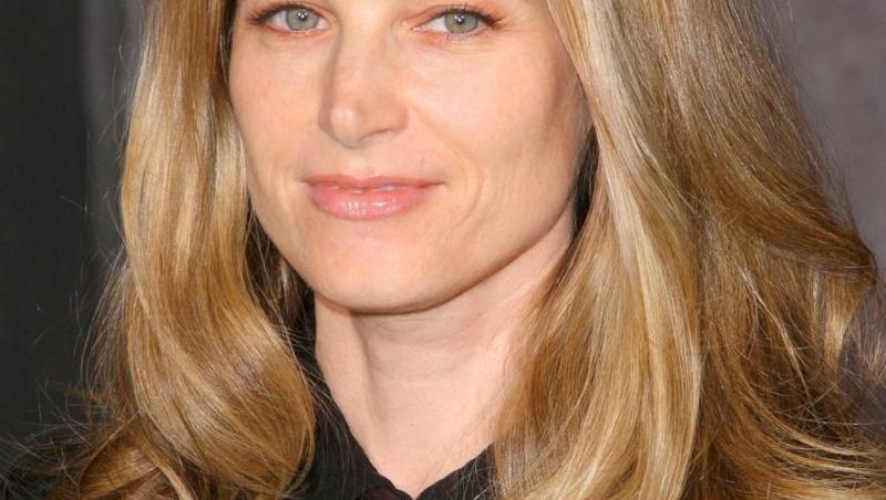 Cum arată Bridget Fonda acum, după ce a slăbit 50 de kilograme. Era una dintre cele mai dorite actrițe de la Hollywood în anii 90