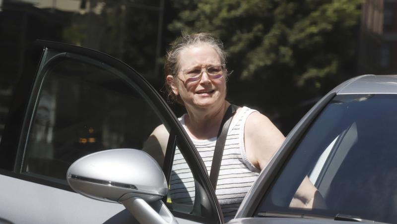 Cum arată Bridget Fonda acum, după ce a slăbit 50 de kilograme. Era una dintre cele mai dorite actrițe de la Hollywood în anii 90