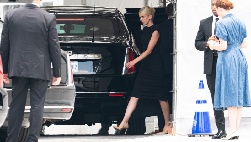 Cine e Natalie Harp, asistenta lui Donald Trump. E nonstop lângă președinte, călătorind inclusiv în portbagaj pentru el