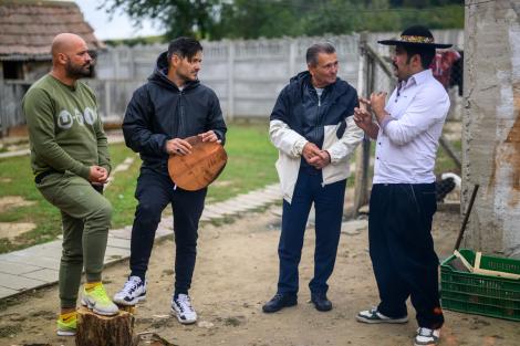 Echipa roșie condusă de Liviu și Andrei a obținut o nouă victorie aseară, la Poftiți pe la noi &ndash; Poftiți la &icirc;ntrecere