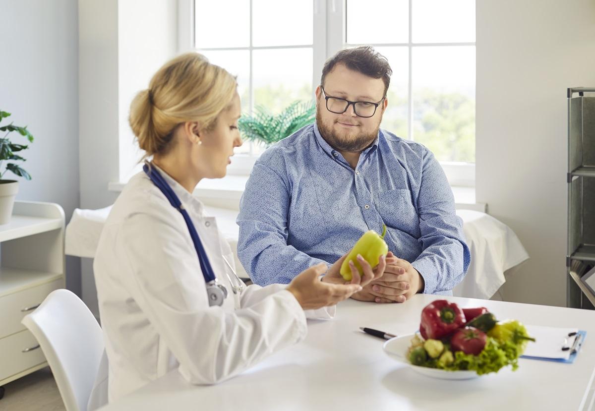 Motivul neașteptat pentru care bărbații nu slăbesc. Ce &icirc;i &icirc;mpiedică să țină dietă
