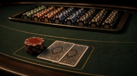 (P) Ce &icirc;nseamnă avantajul casei la blackjack și cum &icirc;l reduci prin decizii