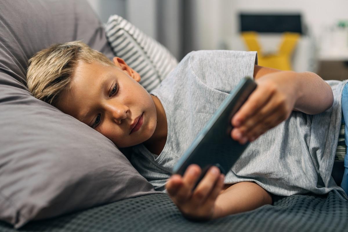 Ce pățesc copiii de 11 ani care folosesc TikTok și Instagram. Schimbările sunt semnificative