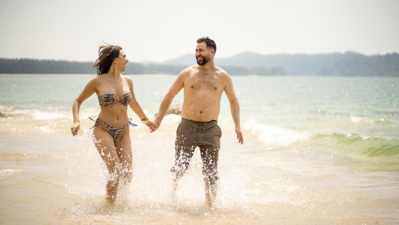 Primul lucru pe care l-a făcut Iustina de la Insula Iubirii, imediat după ce a născut! Cum a fost surprinsă, chiar în dormitor